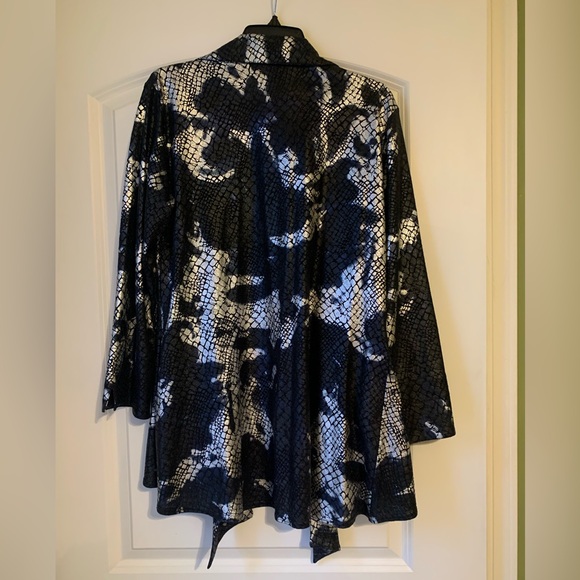 Mischa ladies top - Picture 3 of 5